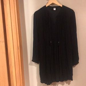 Black 'flowy' - long sleeved dress